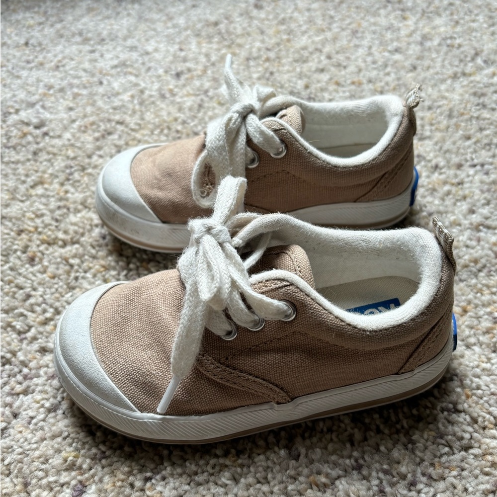 Size 5 keds